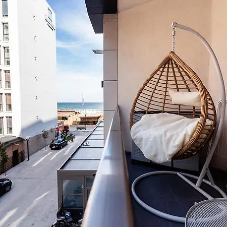 Tropical Vibes Apartment